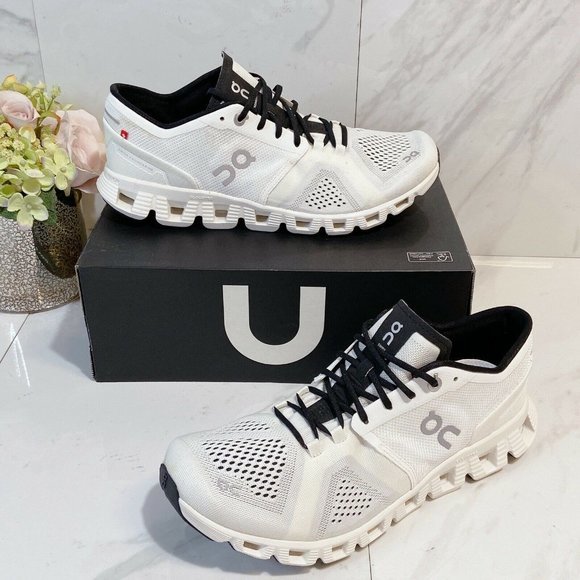 On Running Cloud Sneakers